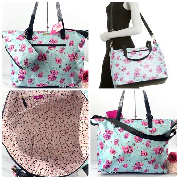 NWT BETSEY JOHNSON Floral Overnighter Weekender Travel Bag - Picture 11 of 16
